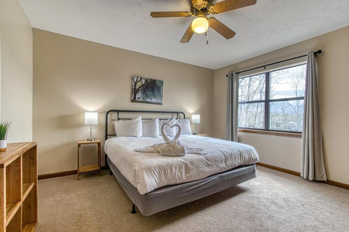 Pinecrest Townhomes-1King-2Queen Unit-Updated 鸽子谷 外观 照片