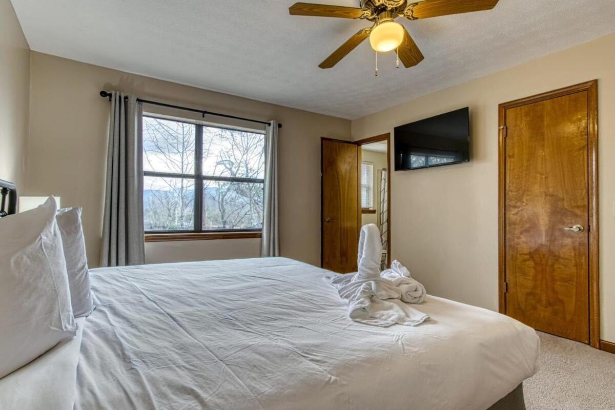 Pinecrest Townhomes-1King-2Queen Unit-Updated 鸽子谷 外观 照片
