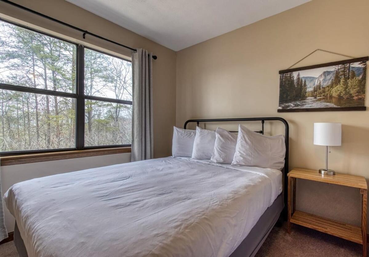 Pinecrest Townhomes-1King-2Queen Unit-Updated 鸽子谷 外观 照片